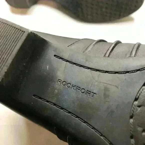 Rockport Womens Size 8M Black Leather Booties Rouched Look Zip Back - Picture 8 of 8